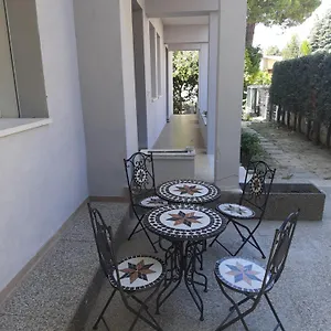 Appartamento Spazioso In Casa Singola Con Giardino, Padova